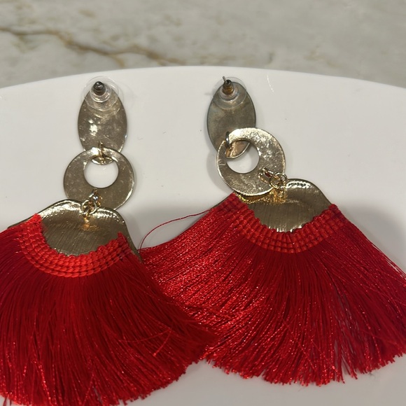 Rolling stone inspired earrings - Picture 3 of 3